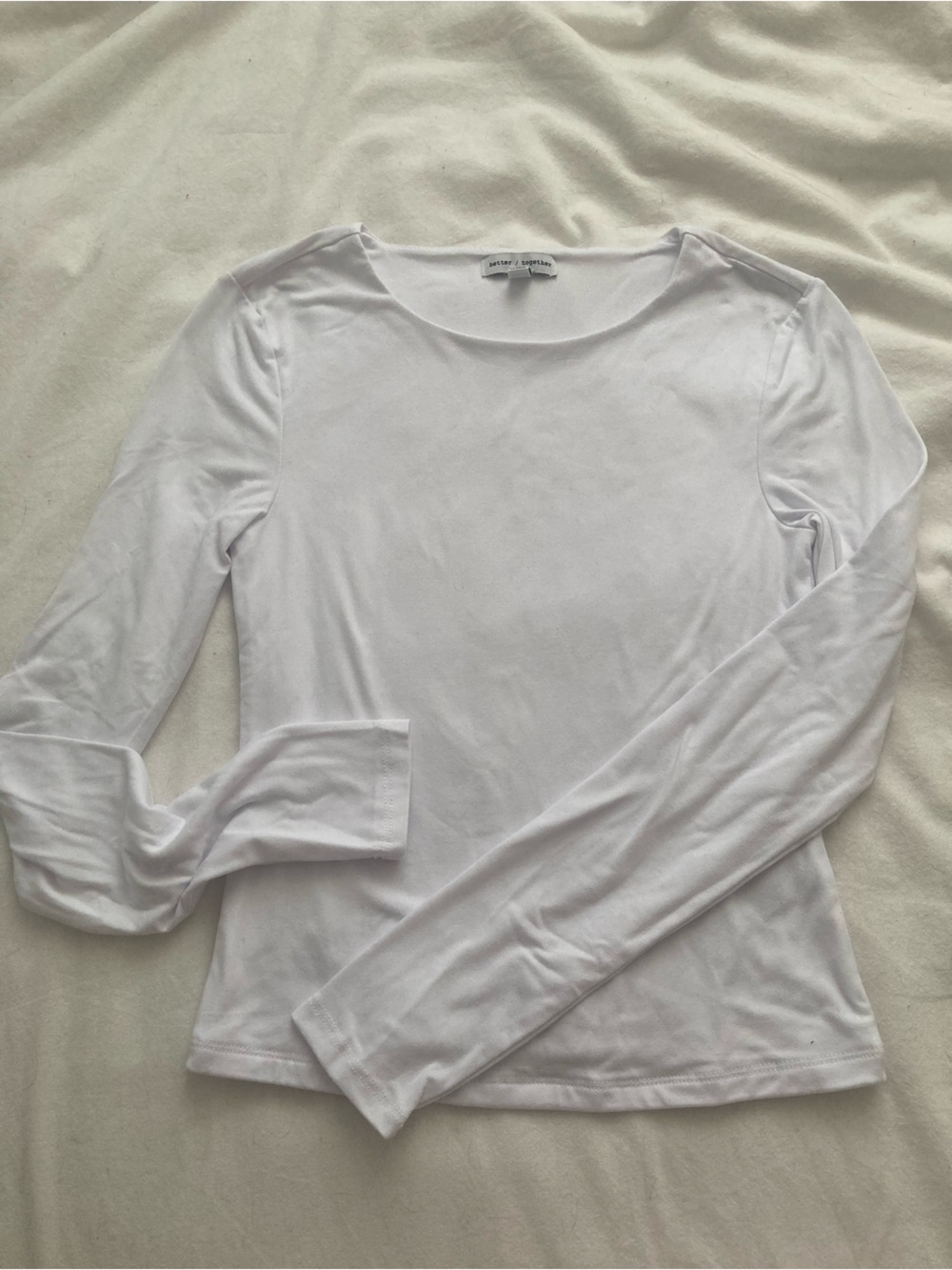 Women's White Long-Sleeve Crewneck Top